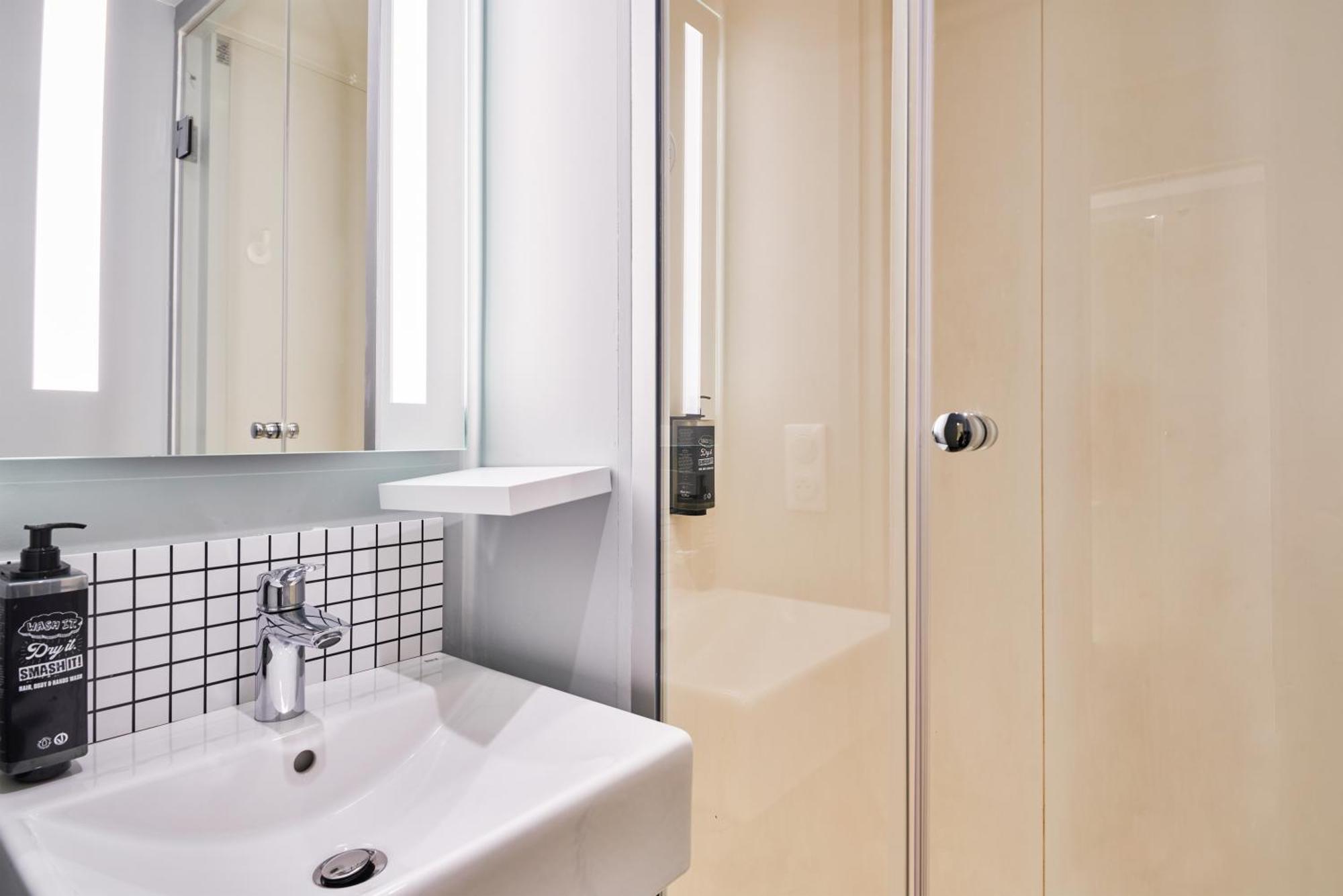 Ibis Budget Saint-Maurice Exterior photo